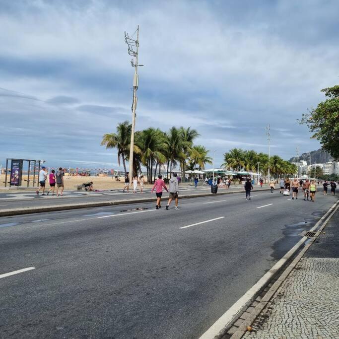 Apartamento Em Copacabana A 100 Metros Da Praia Rio de Janeiro Esterno foto