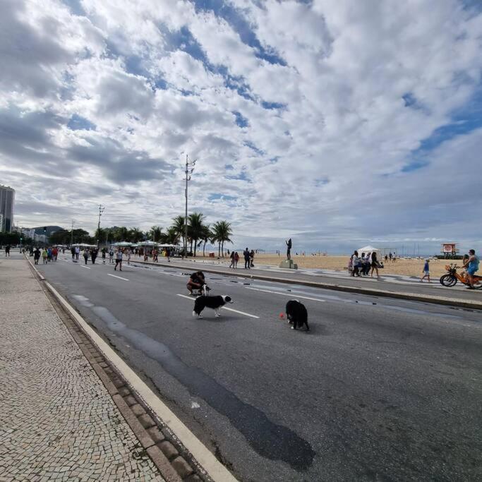 Apartamento Em Copacabana A 100 Metros Da Praia Rio de Janeiro Esterno foto